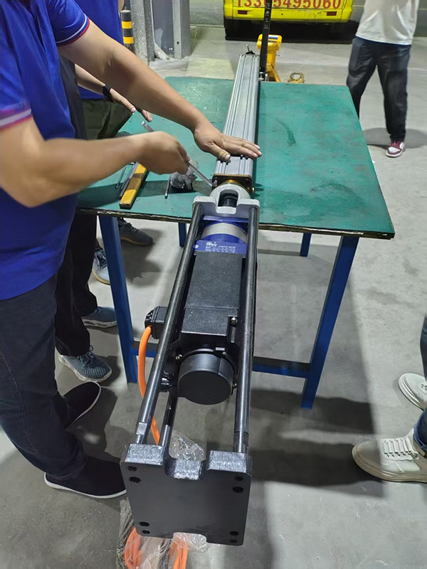 韩强智能伺服电缸推杆